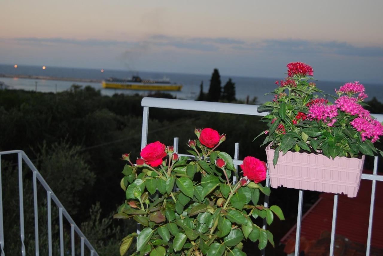 Traditional Room The Small Museum Ionian Sea Kastro-Kyllini Exterior foto